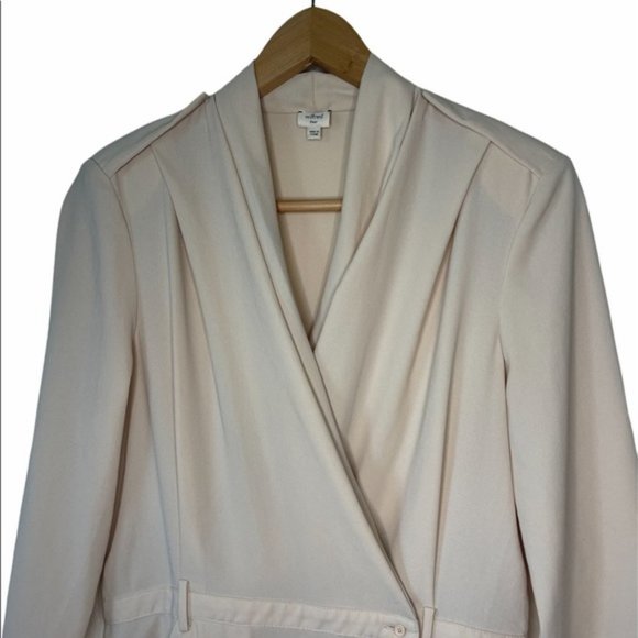 Artiza Wilfred | Elegant Blush Pink Wrap Dress | 4 - Picture 3 of 9